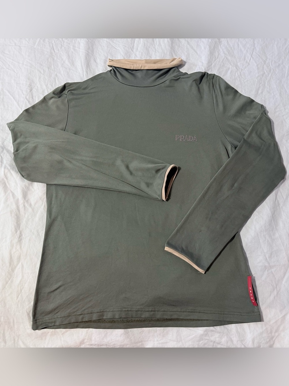 ✨✨PRADA LongSleeve✨✨ - Picture 2 of 8